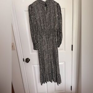 Elegant, comfortable, fun dress